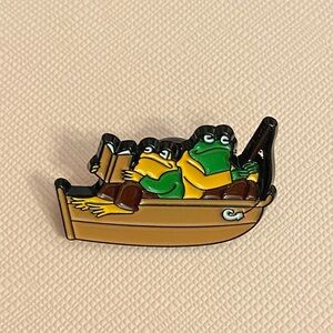 Relax with Frog & Toad Pin/Magnet | The two good friends are chillin’ | 3FER